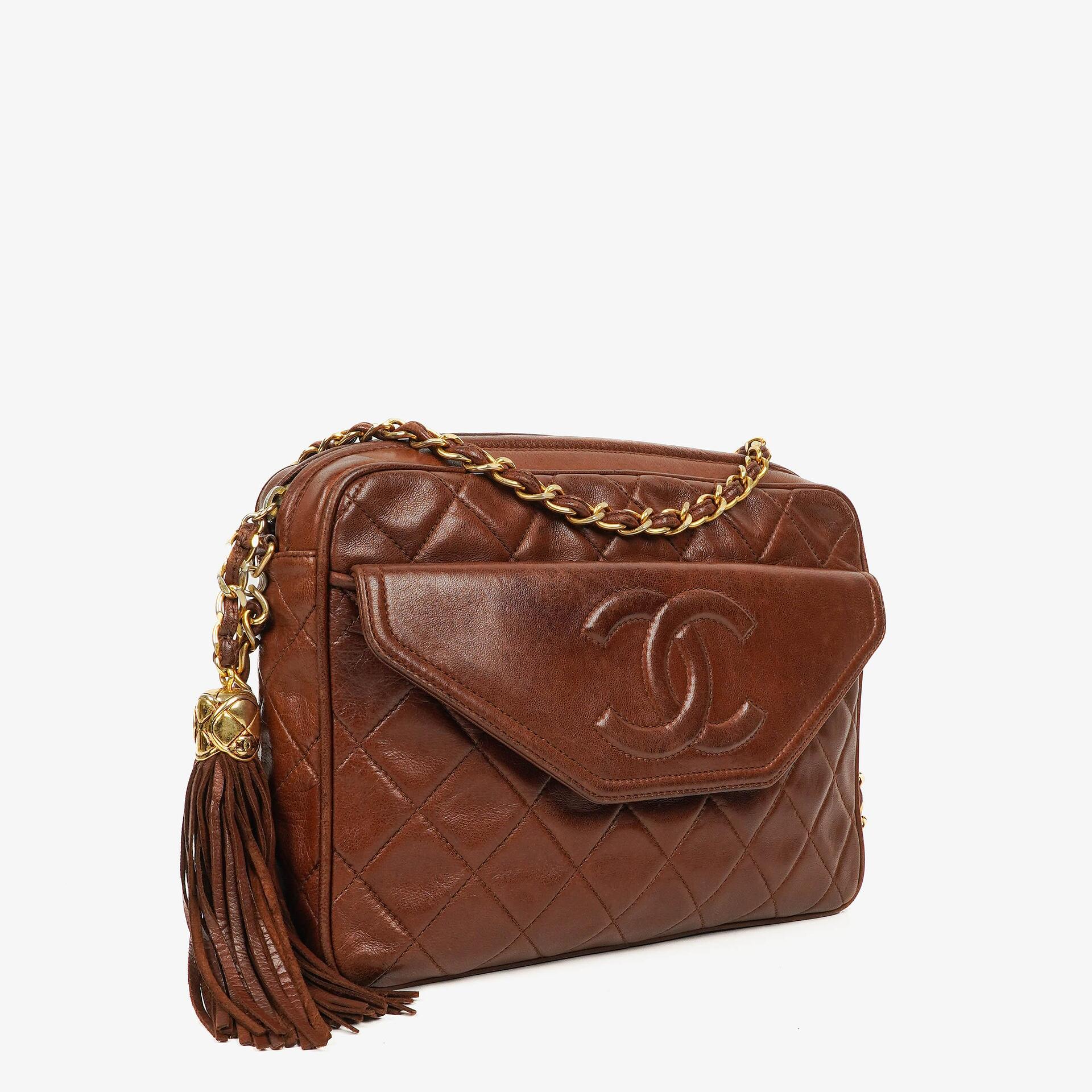 Chanel CC Camera Tassel Bag aus braunem gestepptem Lammleder