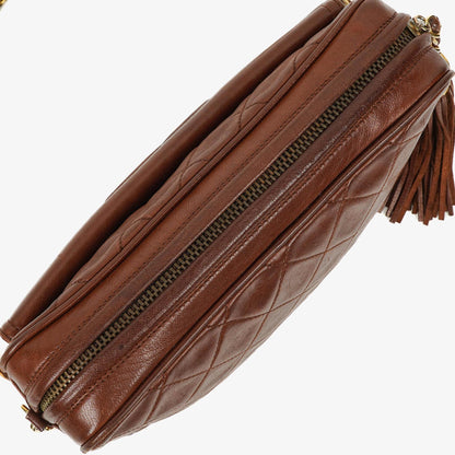 Chanel CC Camera Tassel Bag aus braunem gestepptem Lammleder