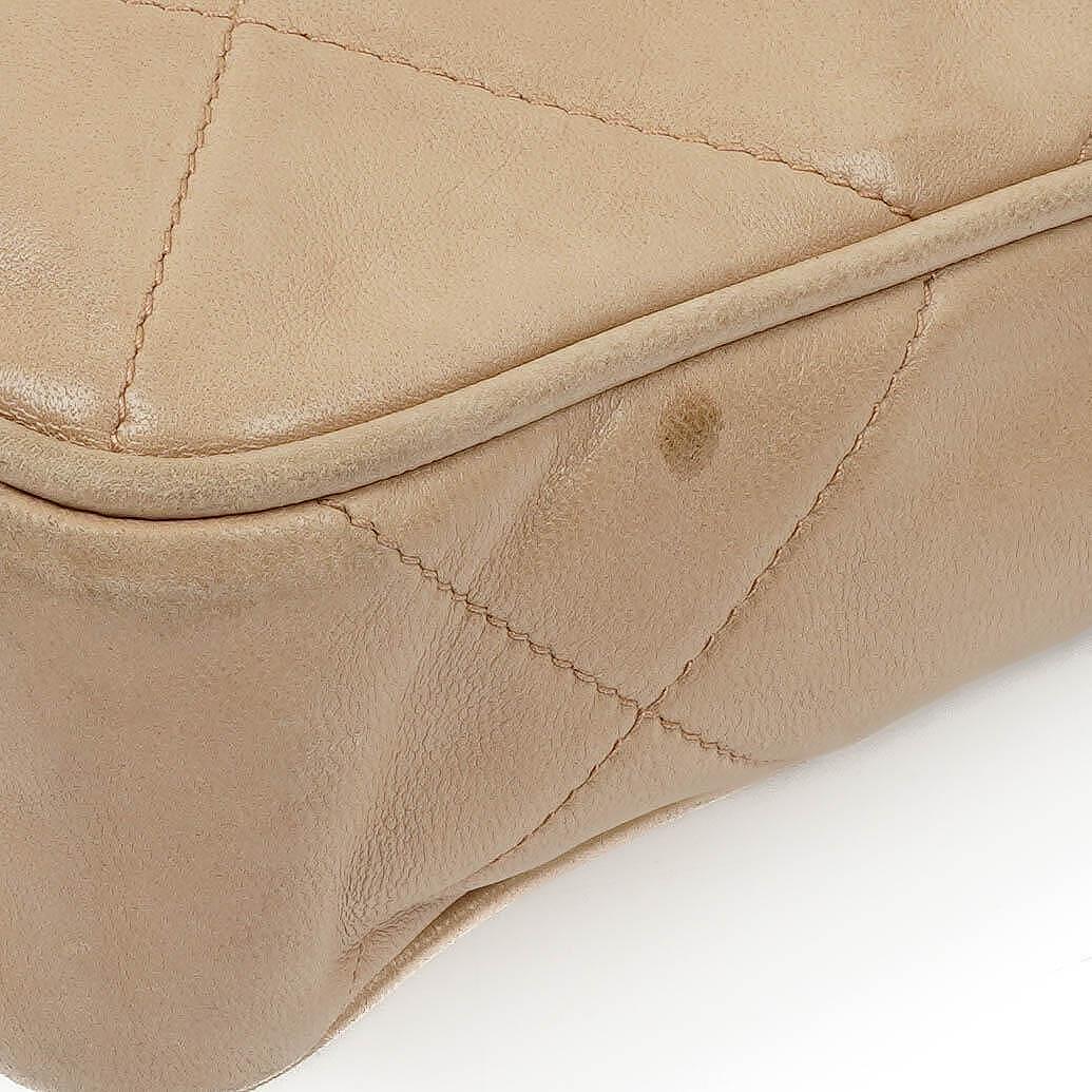 Chanel Kamera Quaste in Beige Stepp-Lammleder