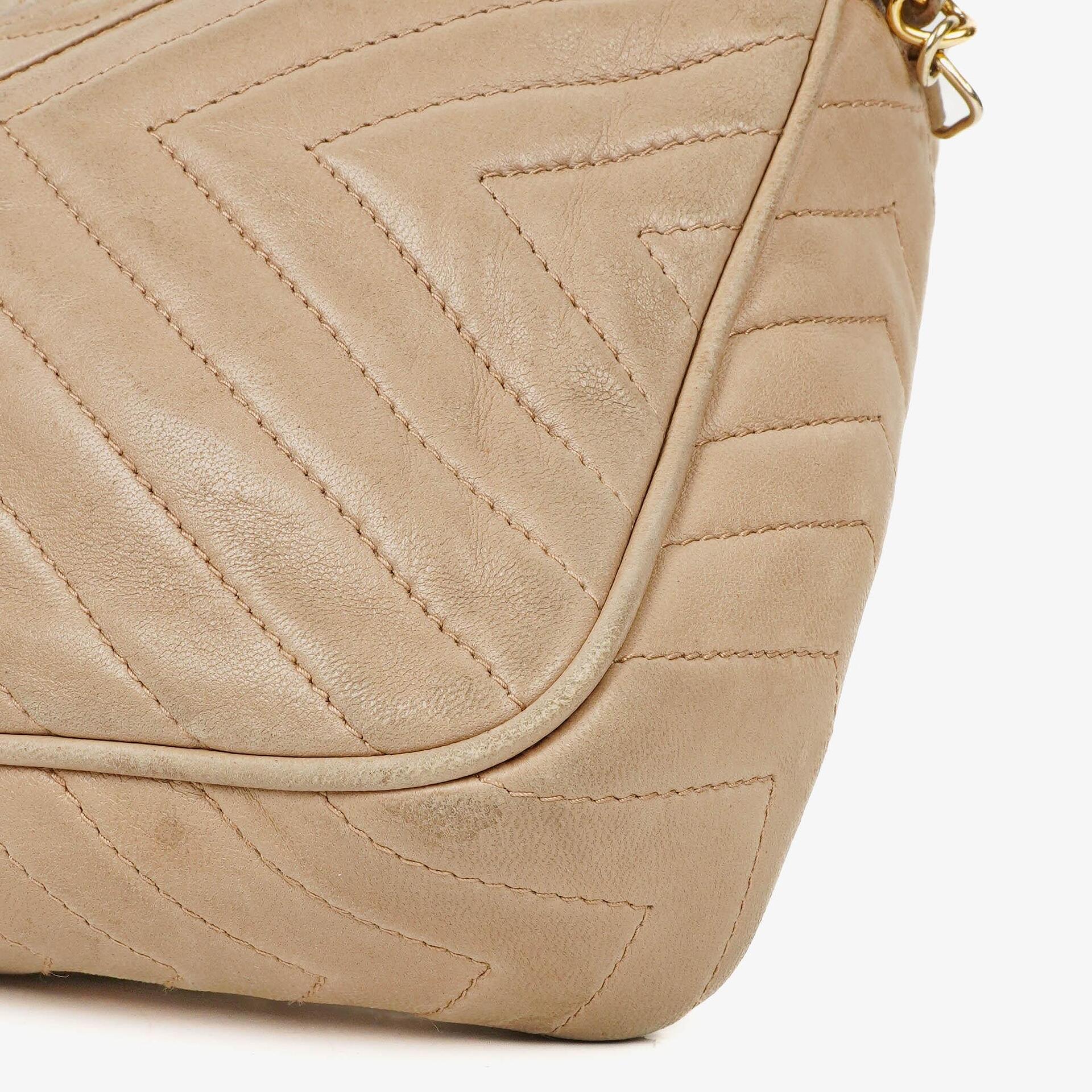 Chanel Camera Tassel Umhängetasche aus Leder
