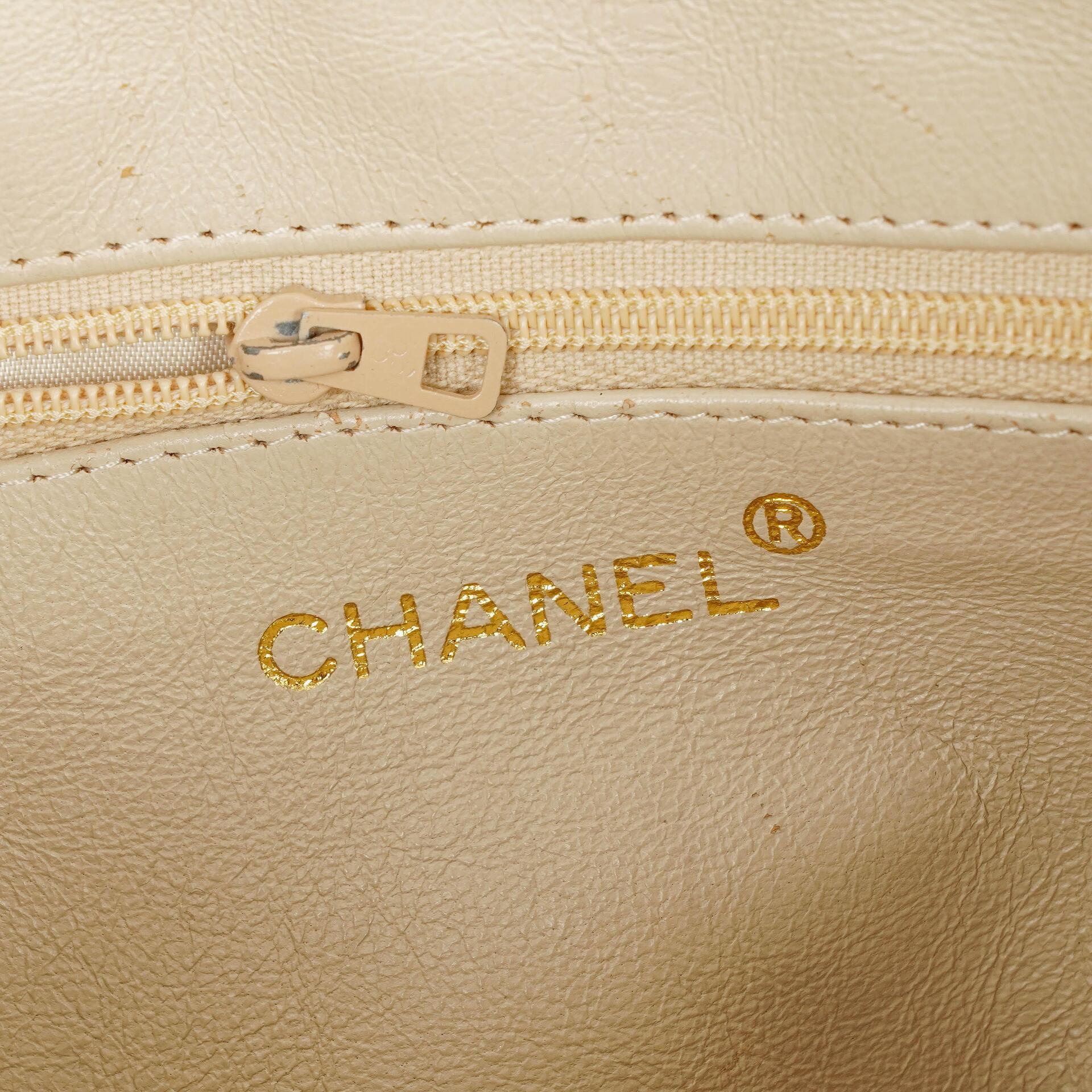 Chanel Camera Tassel Umhängetasche aus Leder