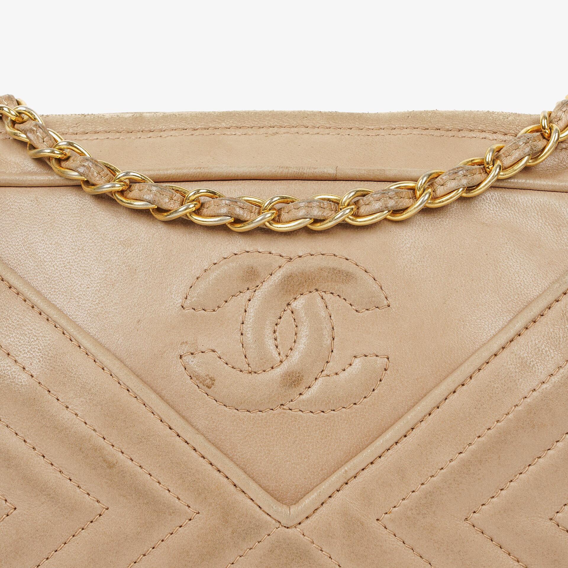 Chanel Camera Tassel Umhängetasche aus Leder