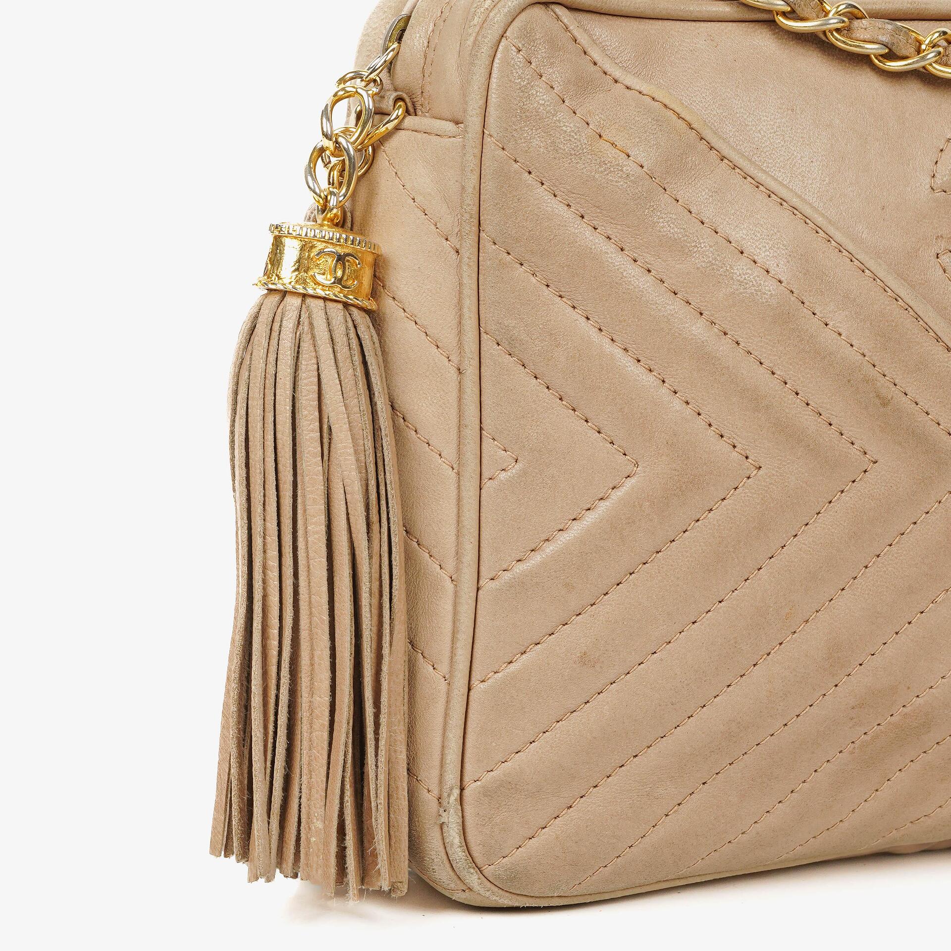 Chanel Camera Tassel Umhängetasche aus Leder