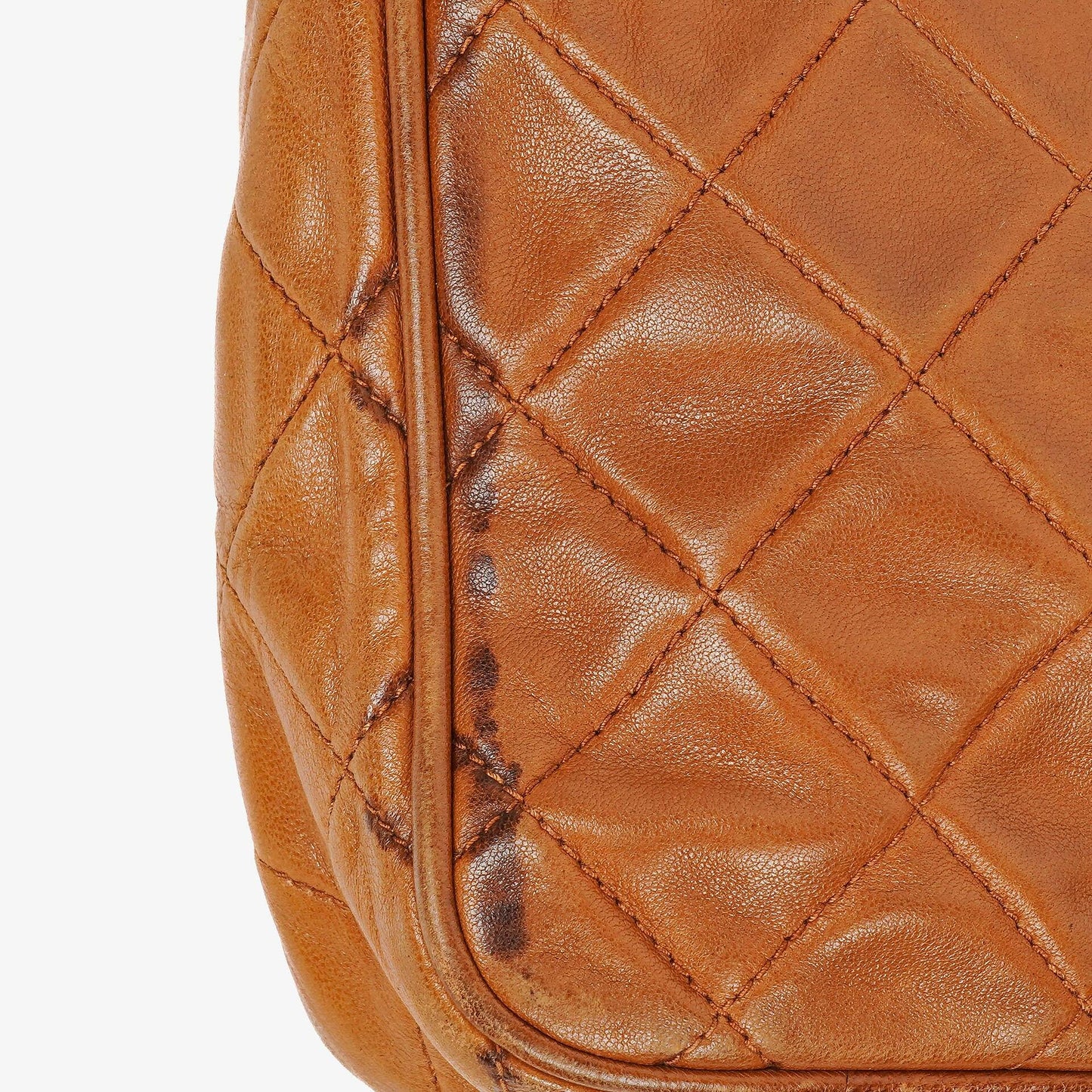 Chanel Small Camera Tasche aus braunem gestepptem Lammleder mit Quaste und CC-Fronttasche