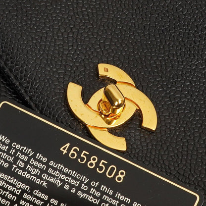 Chanel Caviar CC Klappenschultertasche, 24K Vergoldete Beschläge