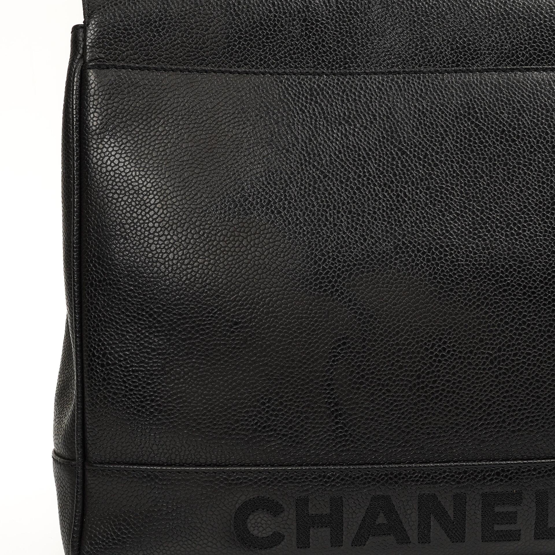 Chanel Caviar CC Klappenschultertasche, 24K Vergoldete Beschläge