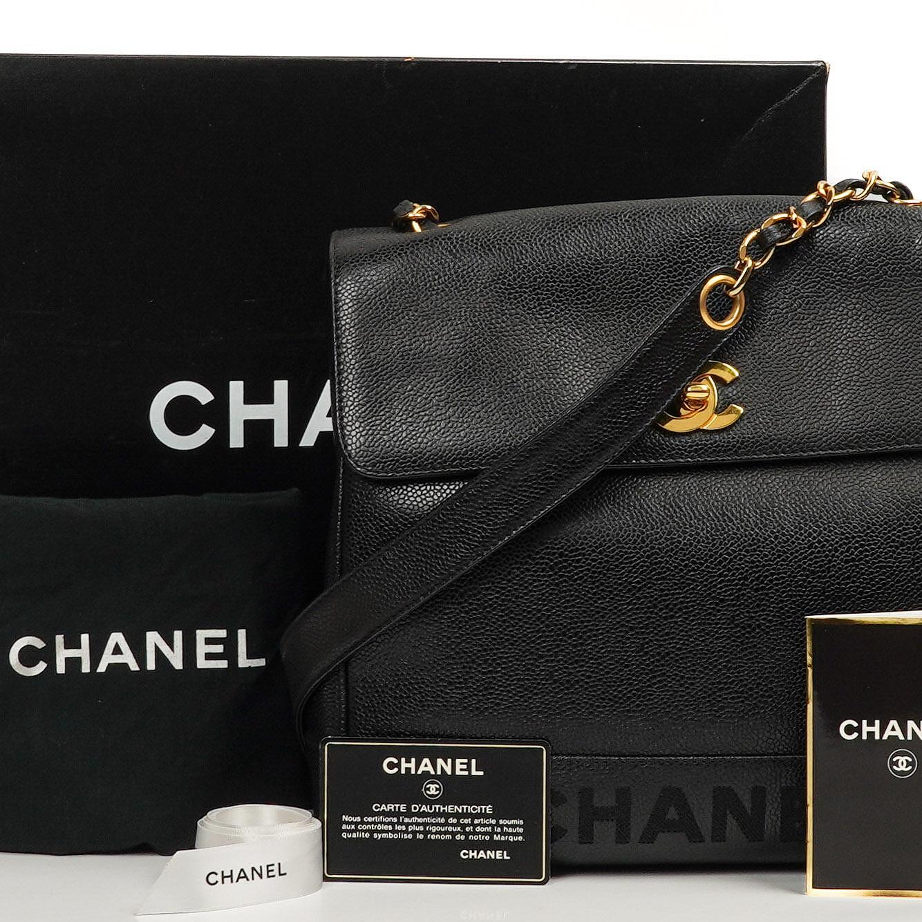 Chanel Caviar CC Klappenschultertasche, 24K Vergoldete Beschläge
