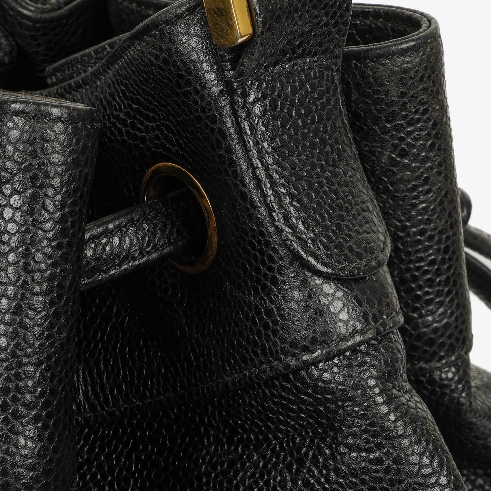 Chanel Kordelzug-Rucksack aus gestepptem Caviar