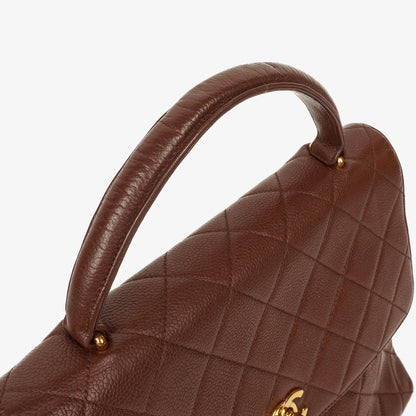 CHANEL Jumbo Kelly Klappentasche aus gestepptem Caviar-Leder