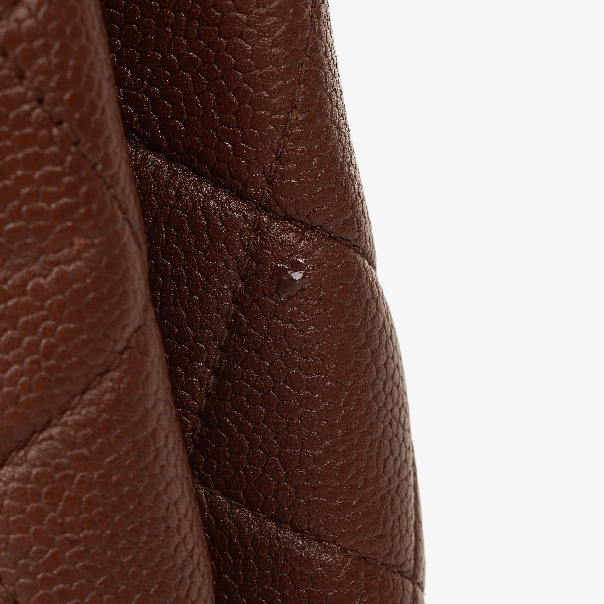 CHANEL Jumbo Kelly Klappentasche aus gestepptem Caviar-Leder