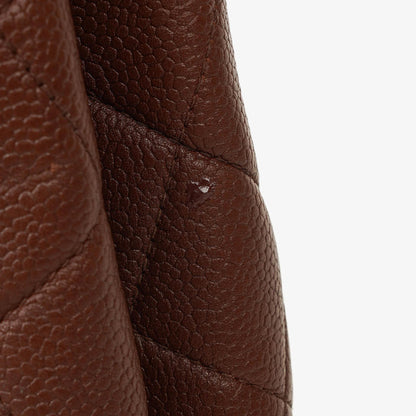 CHANEL Jumbo Kelly Klappentasche aus gestepptem Caviar-Leder