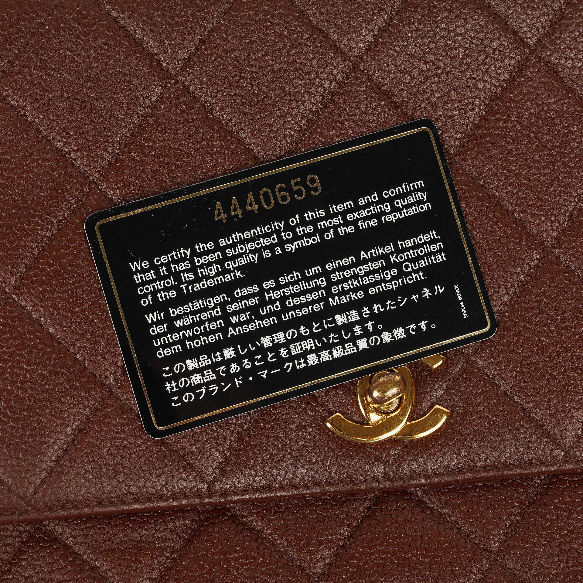 CHANEL Jumbo Kelly Klappentasche aus gestepptem Caviar-Leder