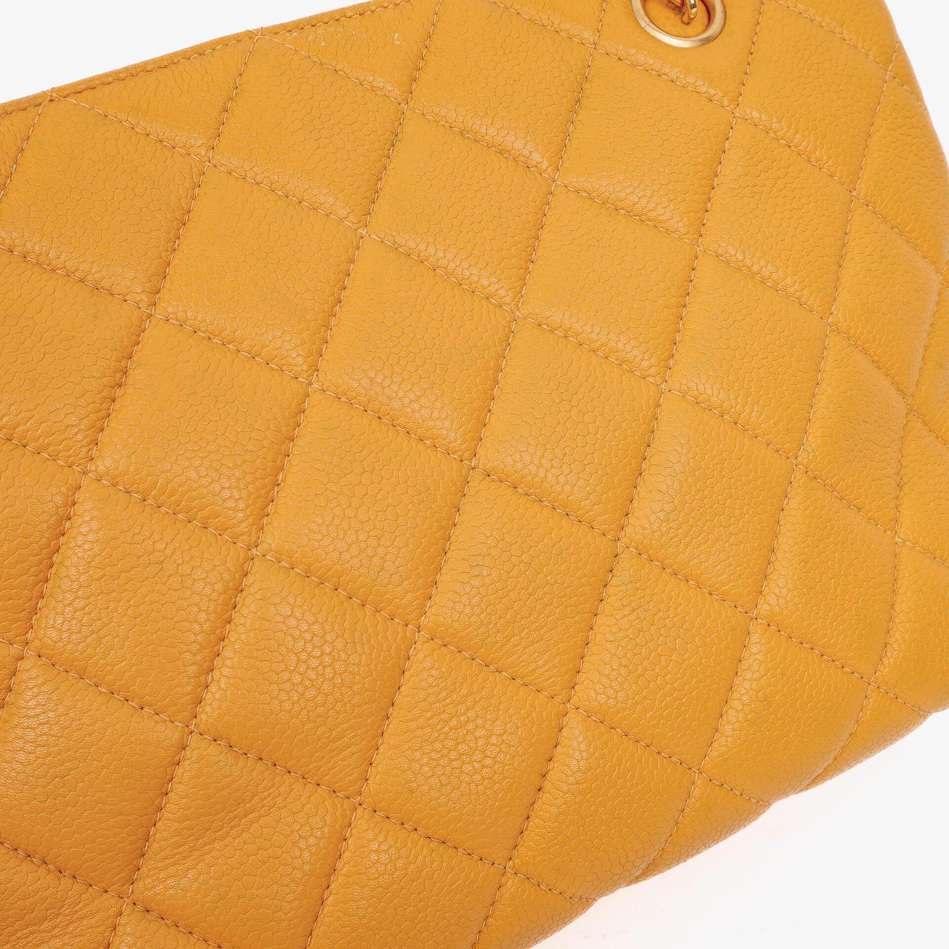 Chanel Kaviar Stepp-Leder Schultertasche