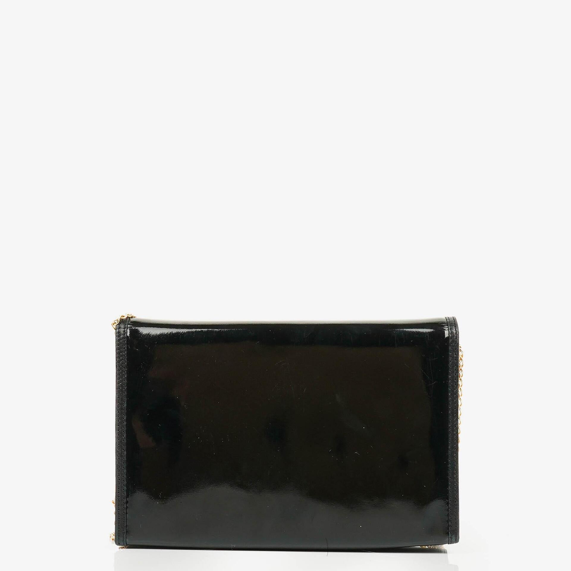 Chanel CC Schwarze Umschlag Lackleder Mehrfach-Ketten Schultertasche