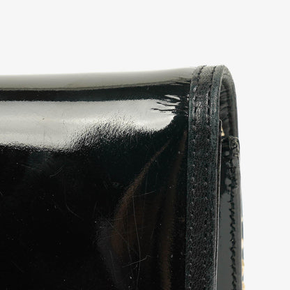 Chanel CC Schwarze Umschlag Lackleder Mehrfach-Ketten Schultertasche