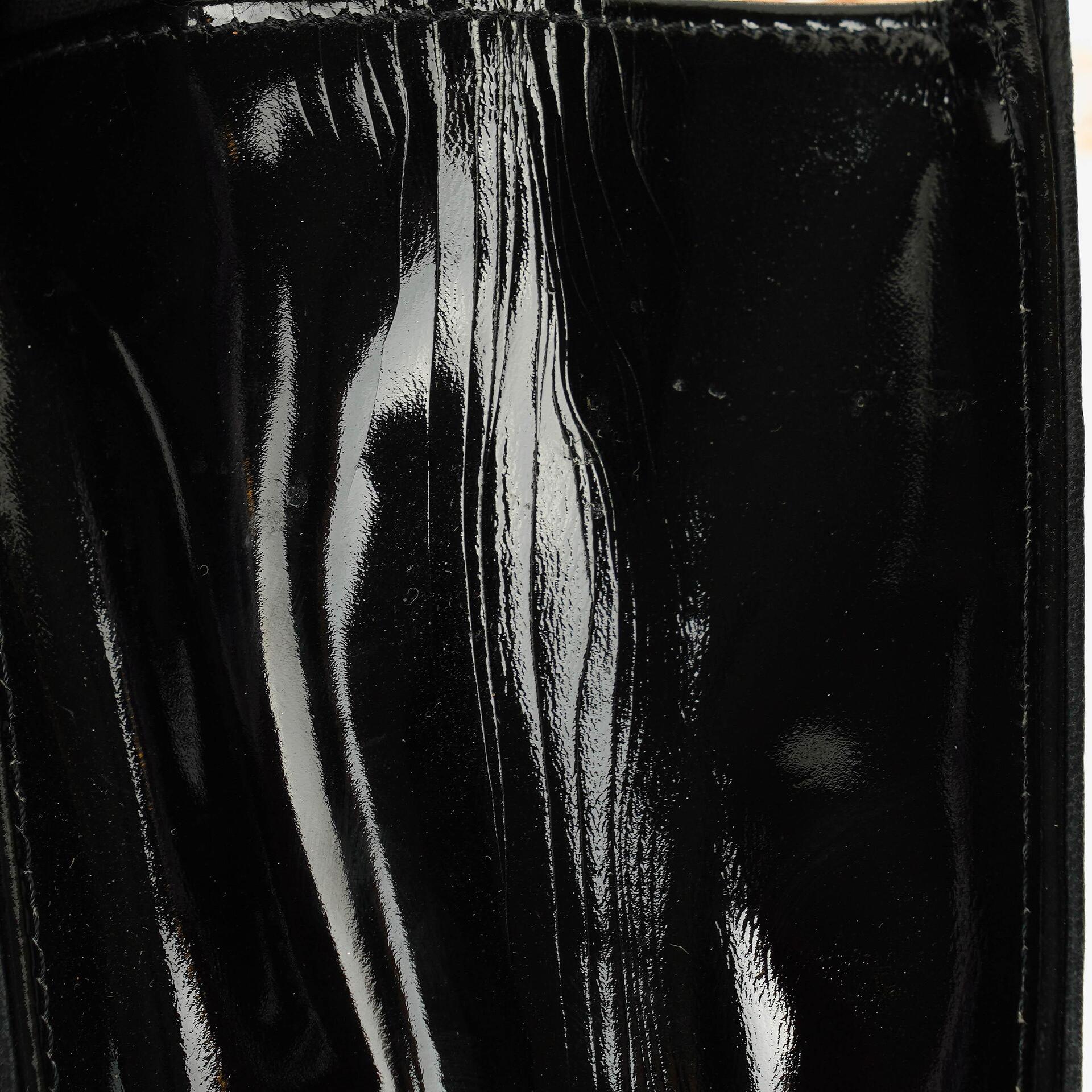 Chanel CC Schwarze Umschlag Lackleder Mehrfach-Ketten Schultertasche