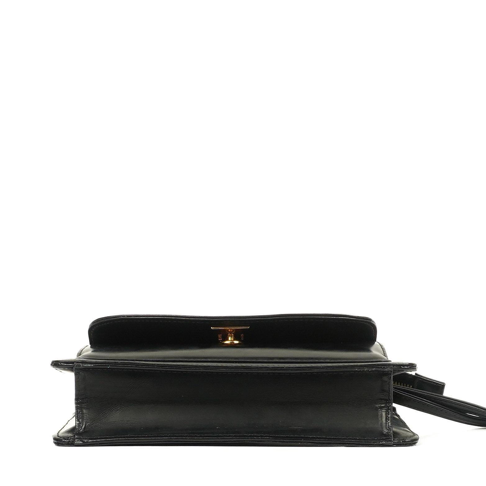 Chanel CC Schwarze Leder Clutch 24K Goldbeschläge, 1996-1997