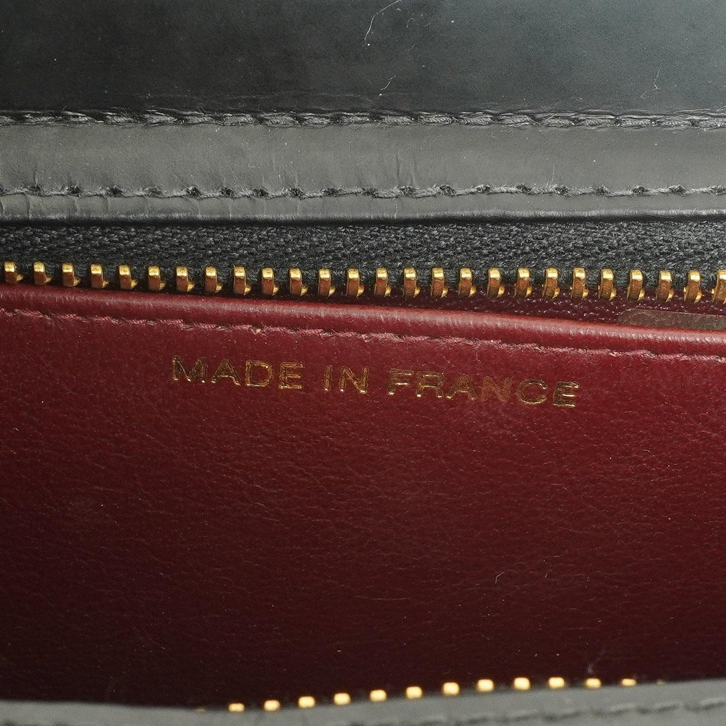 Chanel CC Schwarze Leder Clutch 24K Goldbeschläge, 1996-1997