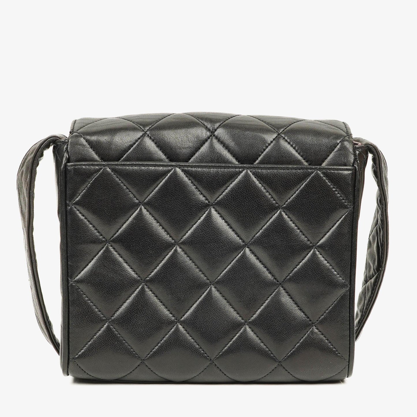 Chanel CC Crossbody Messenger Tasche aus schwarzem gestepptem Lammleder
