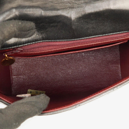 Chanel CC Crossbody Messenger Tasche aus schwarzem gestepptem Lammleder