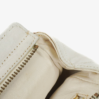 Chanel CC Schultertasche mit Doppelkette in Weiß