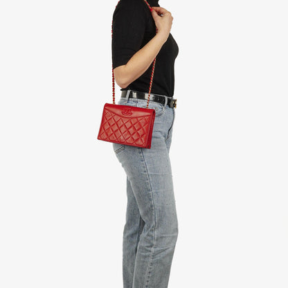 Chanel CC Logo Full Flap Schultertasche aus rotem Leder