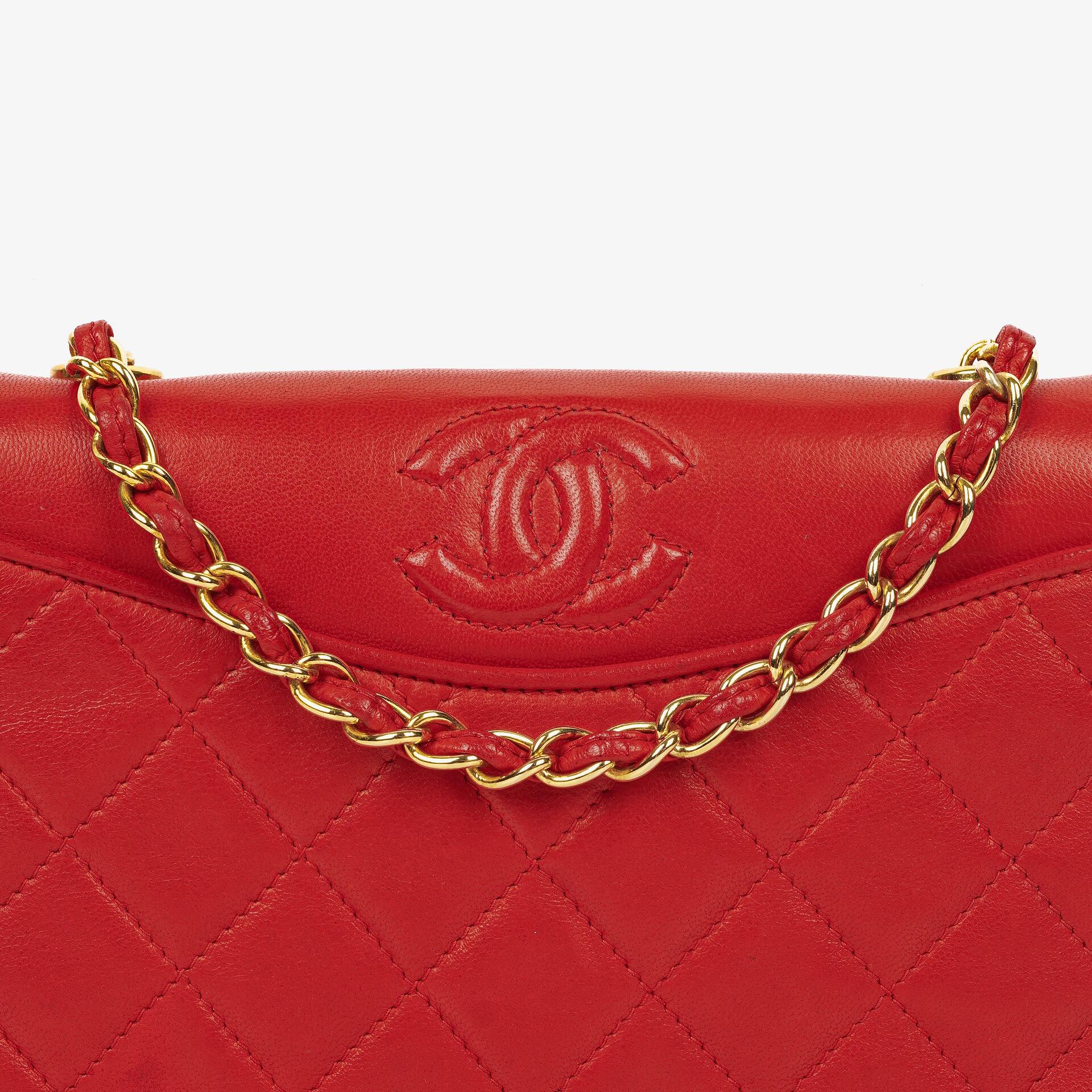 Chanel CC Logo Full Flap Schultertasche aus rotem Leder