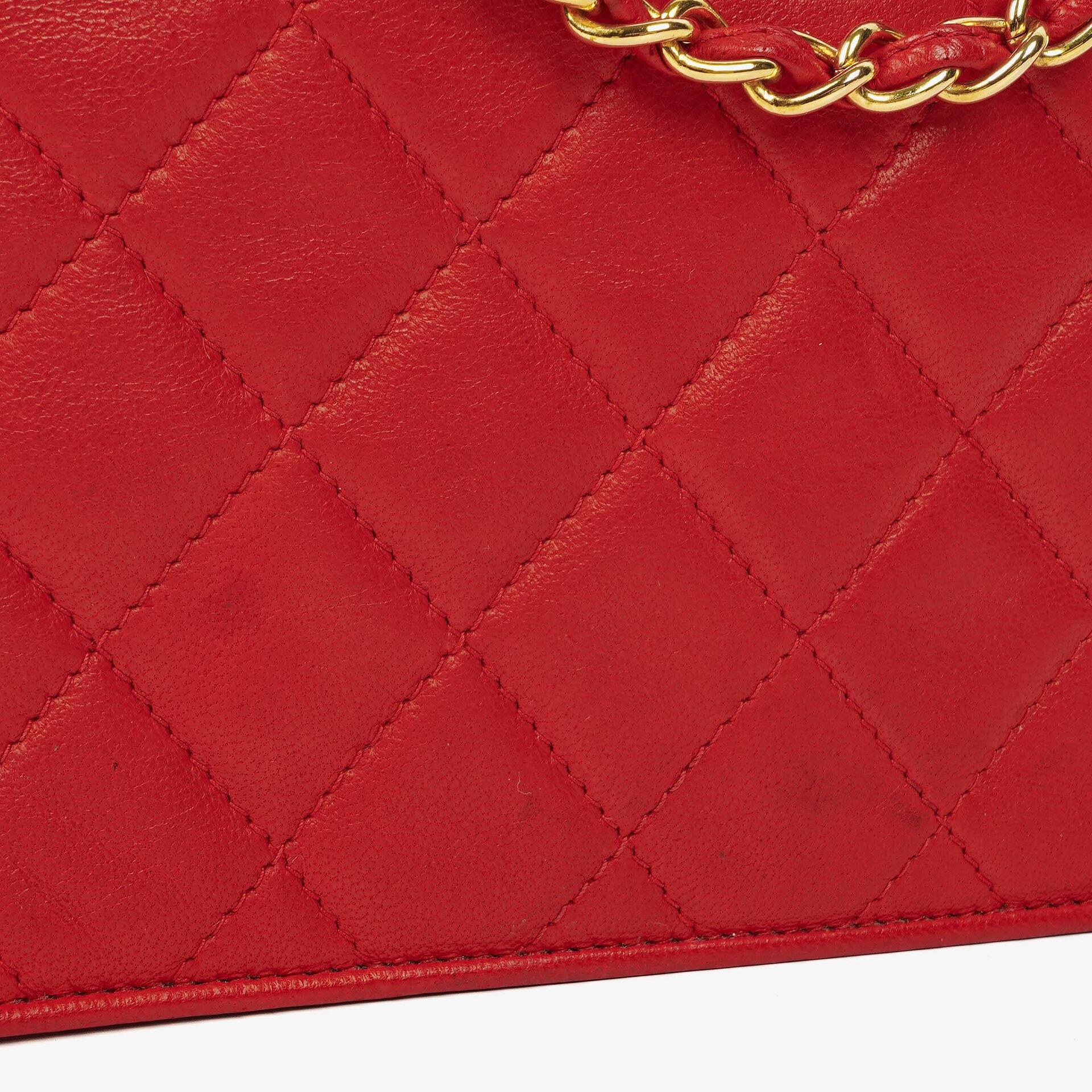 Chanel CC Logo Full Flap Schultertasche aus rotem Leder