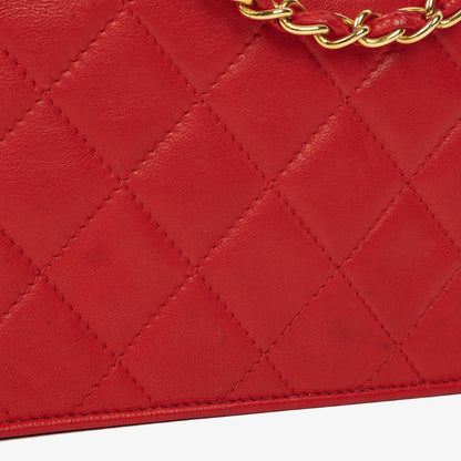 Chanel CC Logo Full Flap Schultertasche aus rotem Leder