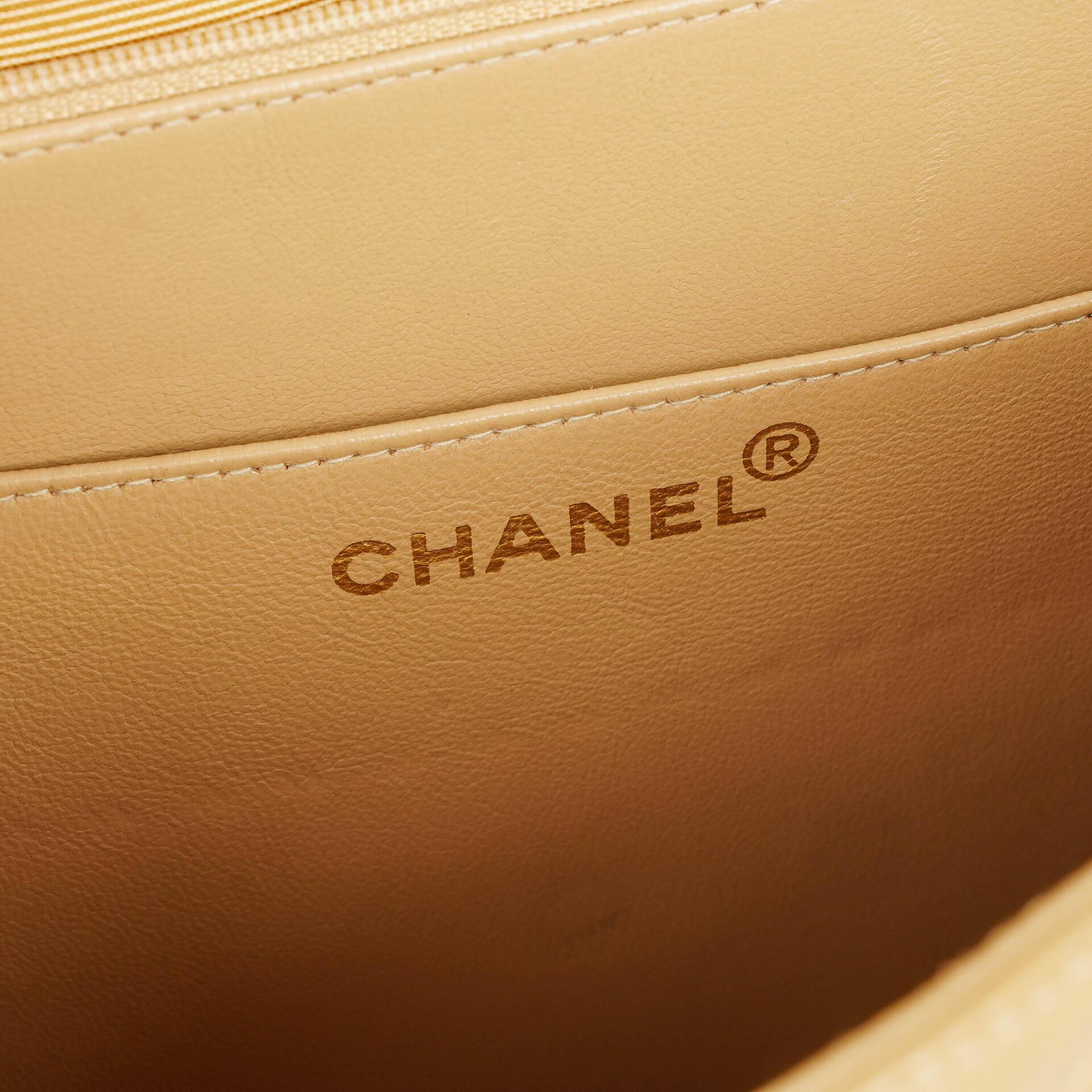 Chanel CC Maxi Logo Aktentasche Beige