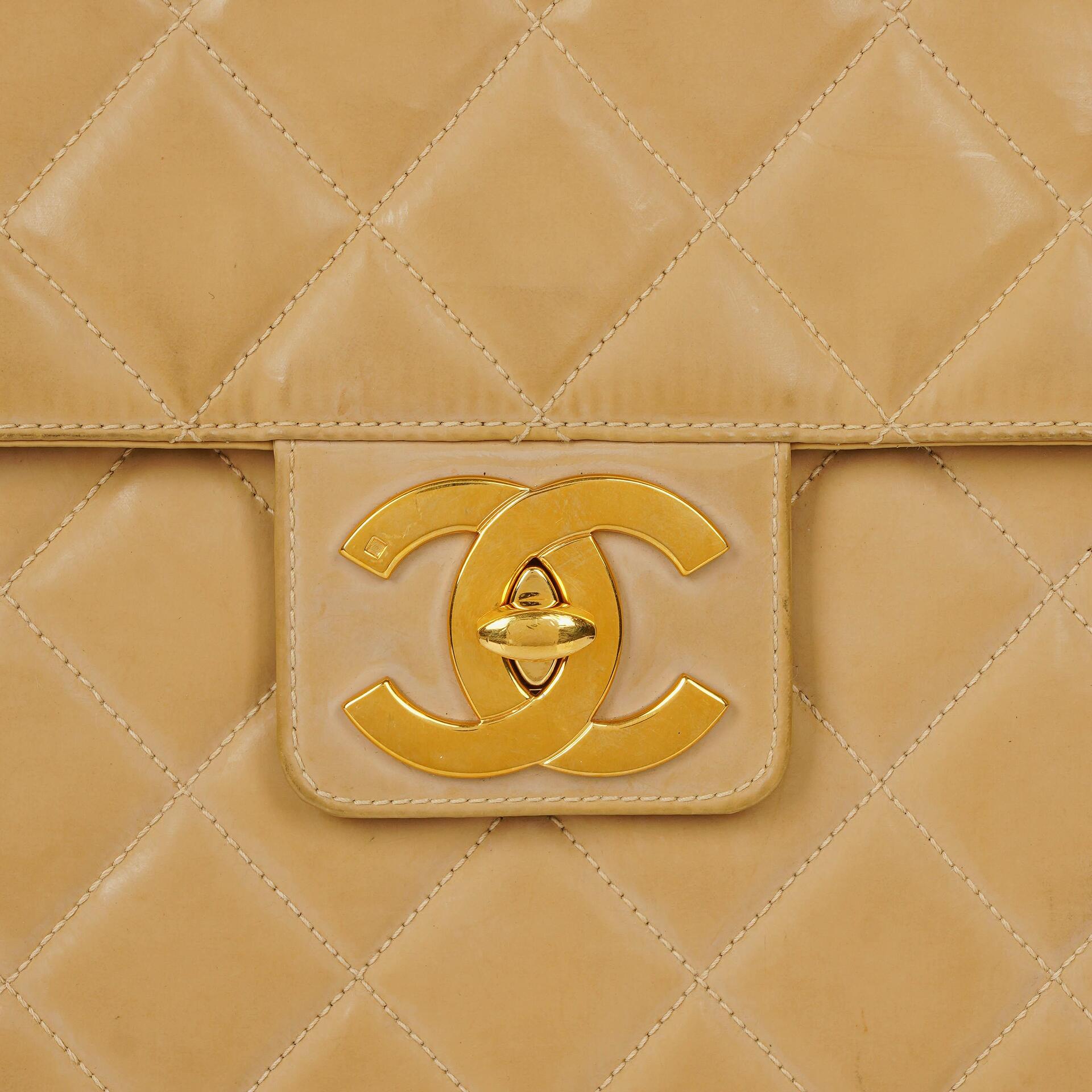 Chanel CC Maxi Logo Aktentasche Beige