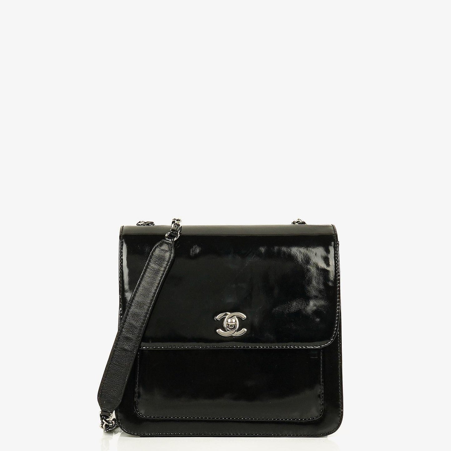 Chanel CC Square Flap Bag aus schwarzem Lackleder