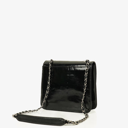Chanel CC Square Flap Bag aus schwarzem Lackleder