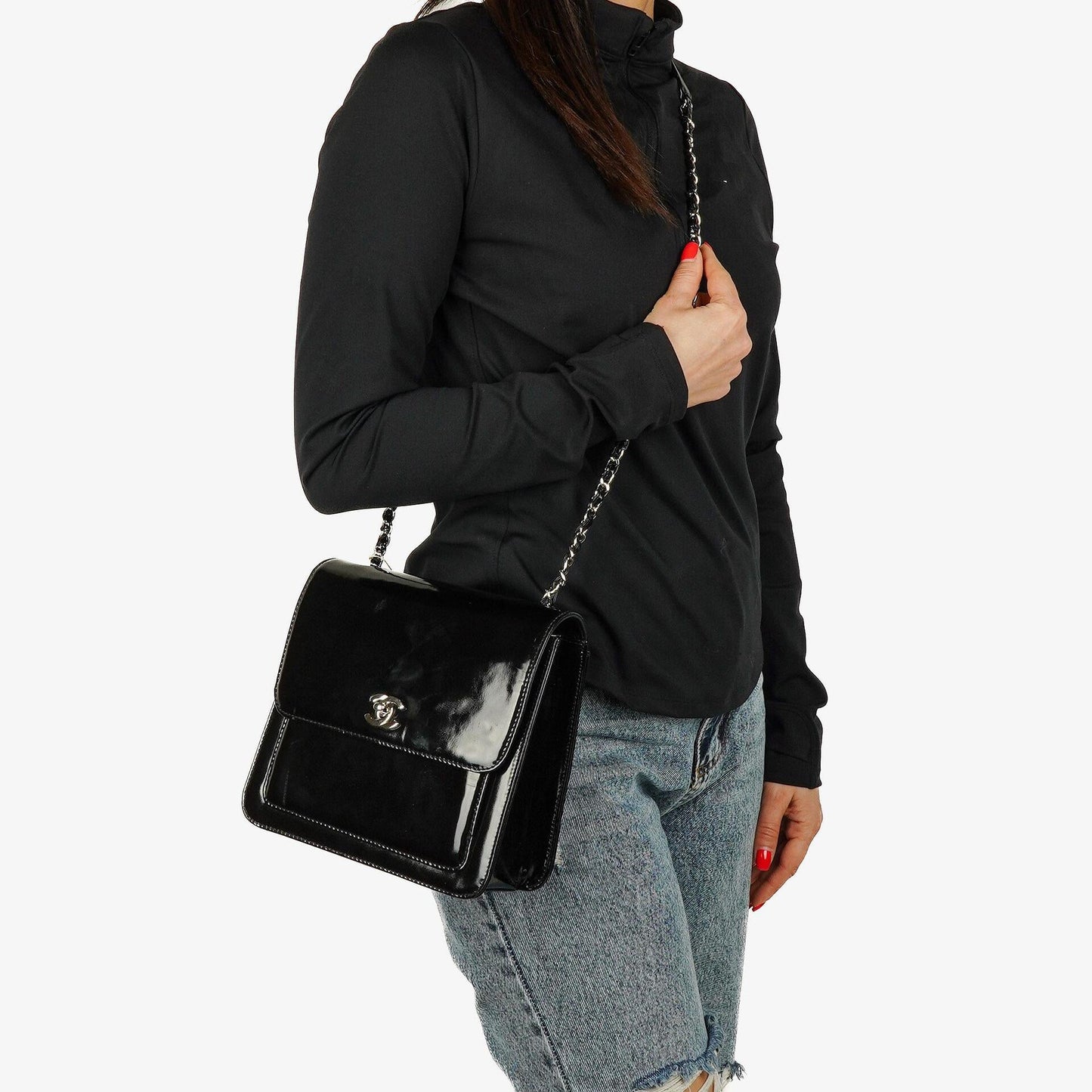 Chanel CC Square Flap Bag aus schwarzem Lackleder