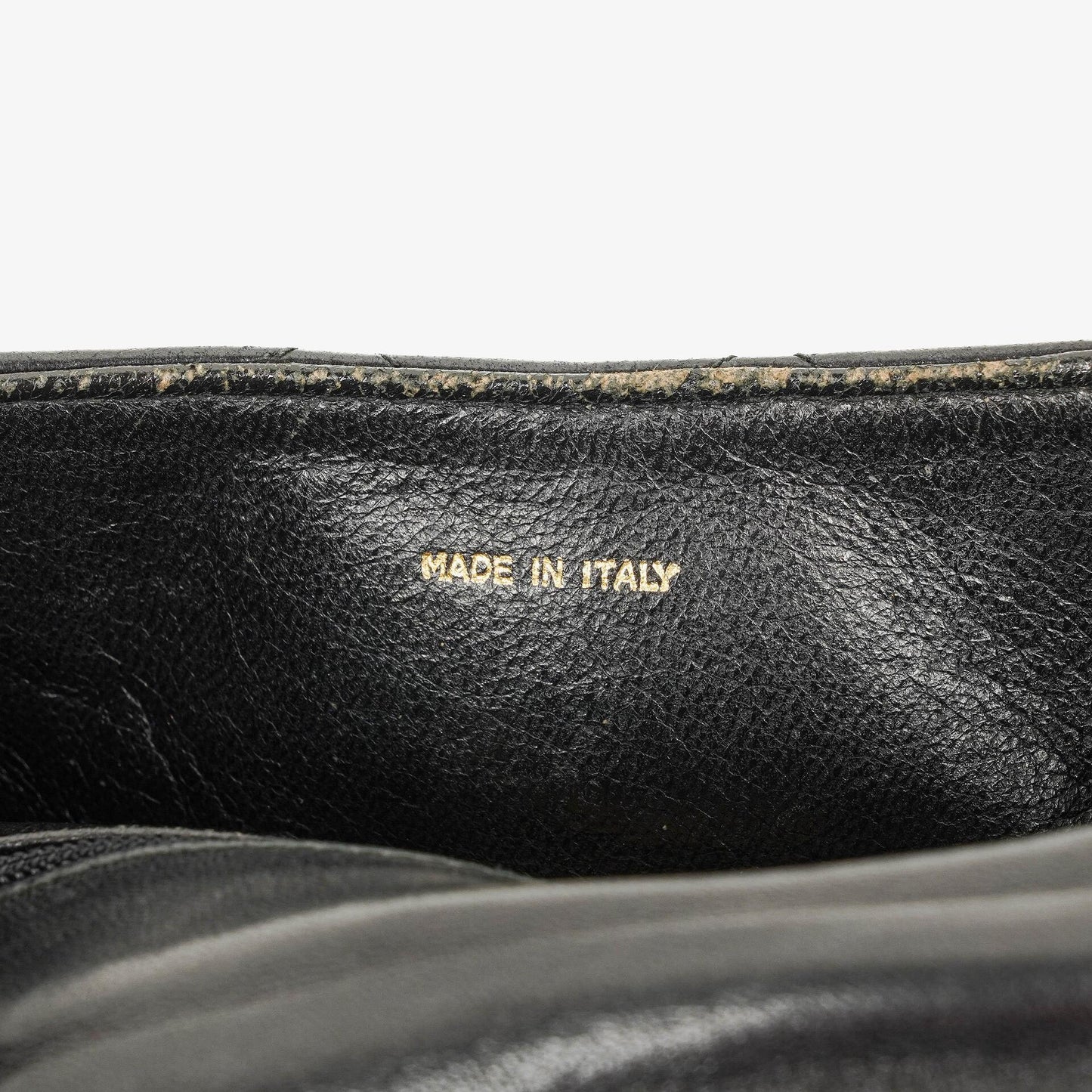 Chanel CC Schultertasche aus gestepptem schwarzem Leder mit Quaste