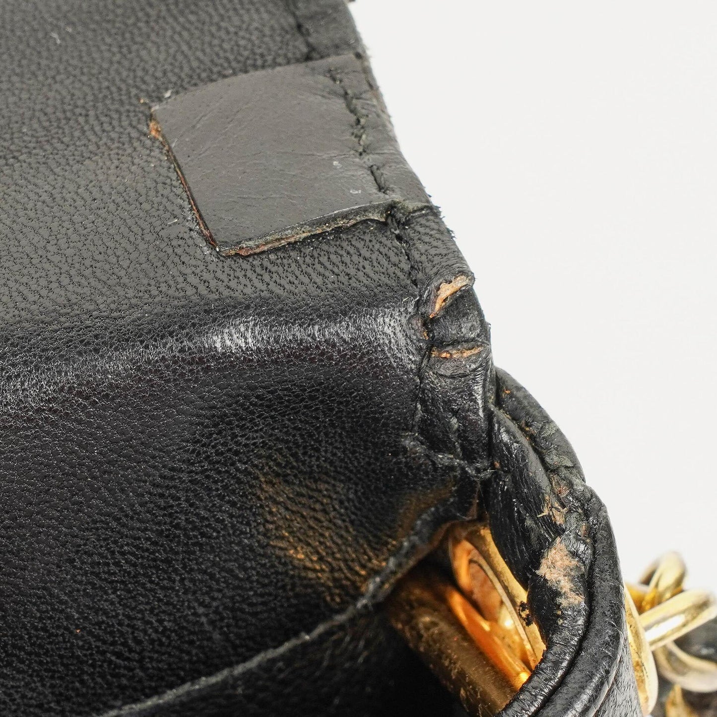 Chanel CC Schultertasche aus gestepptem schwarzem Leder mit Quaste