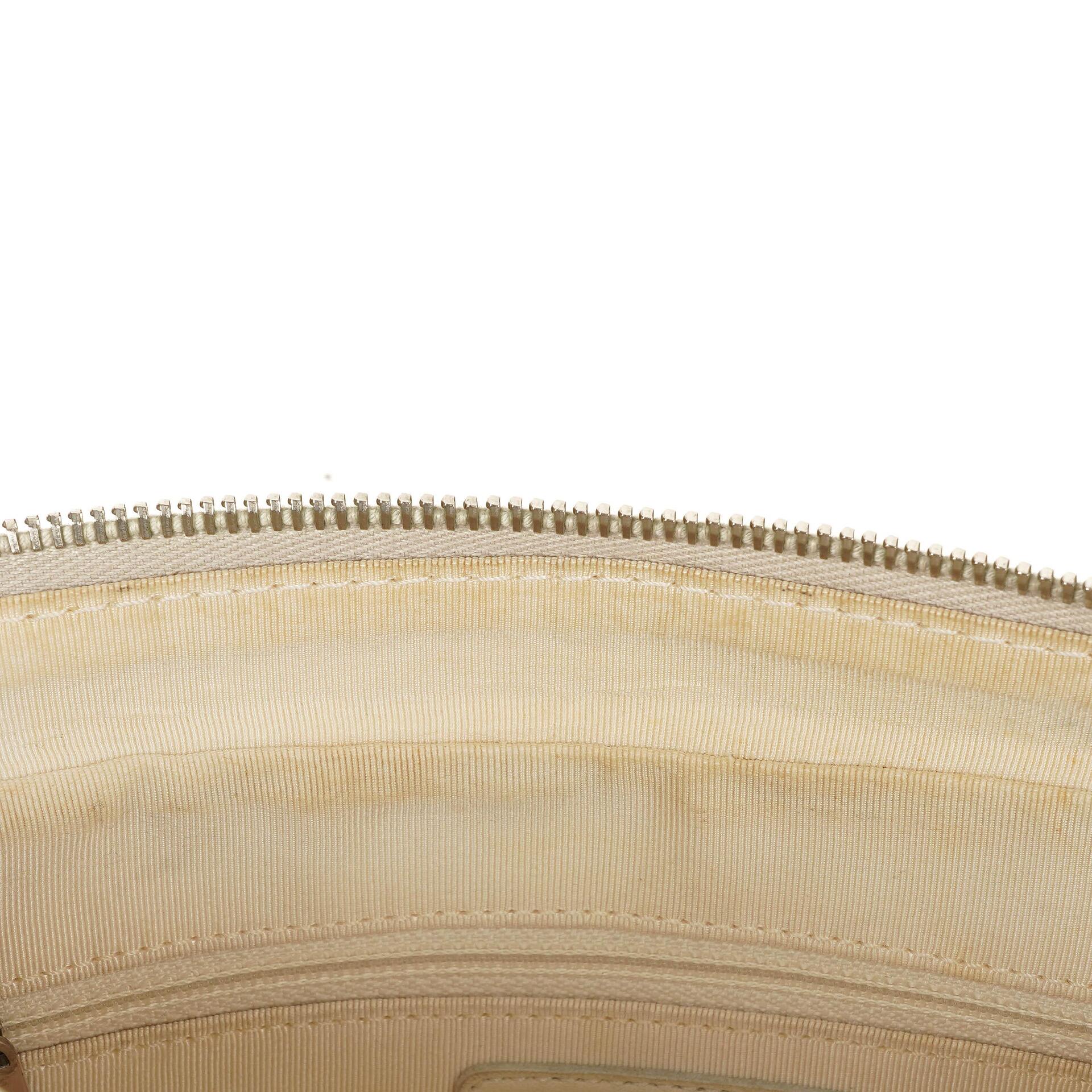 Chanel CC Timeless Schultertasche aus metallischem gestepptem Kaviarleder