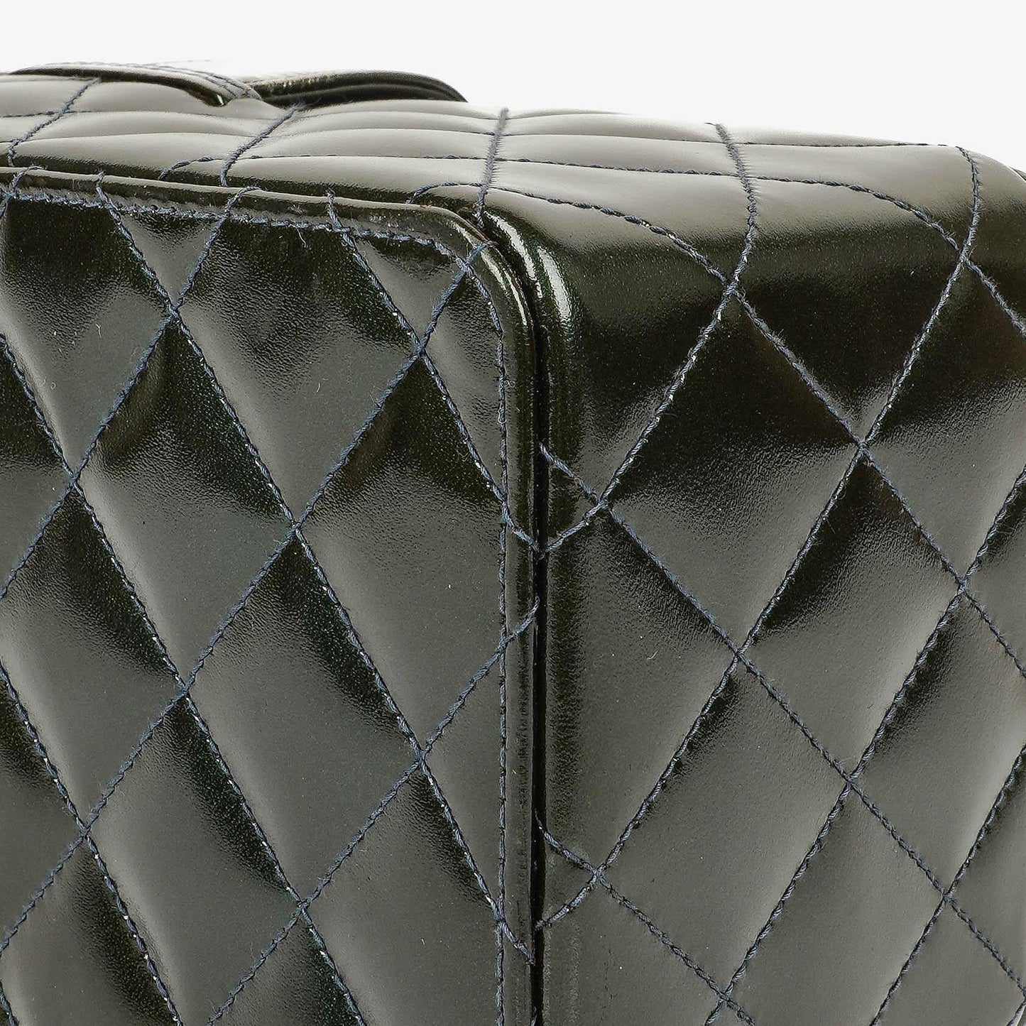 Chanel CC Vanity Case aus gestepptem Lackleder