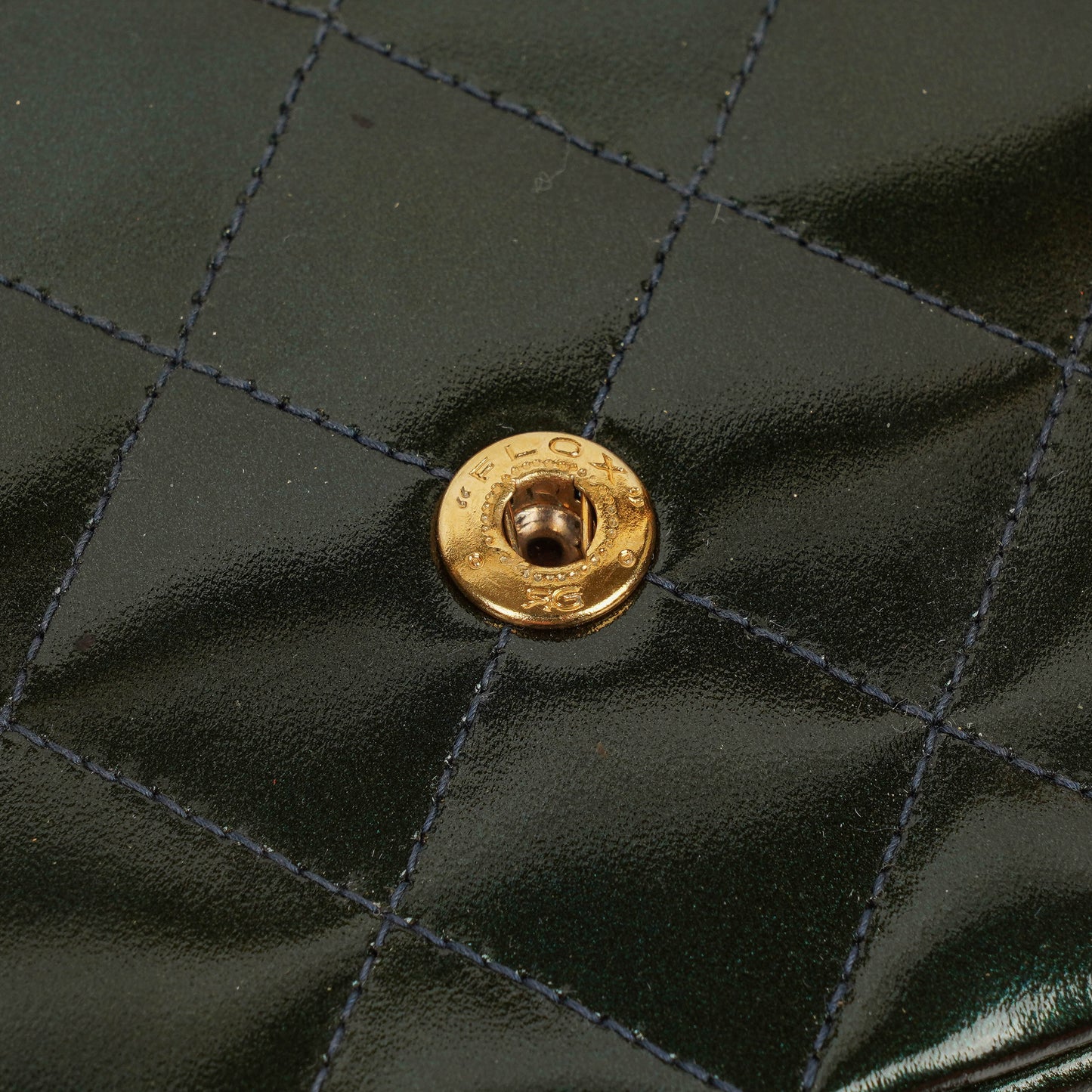 Chanel CC Vanity Case aus gestepptem Lackleder