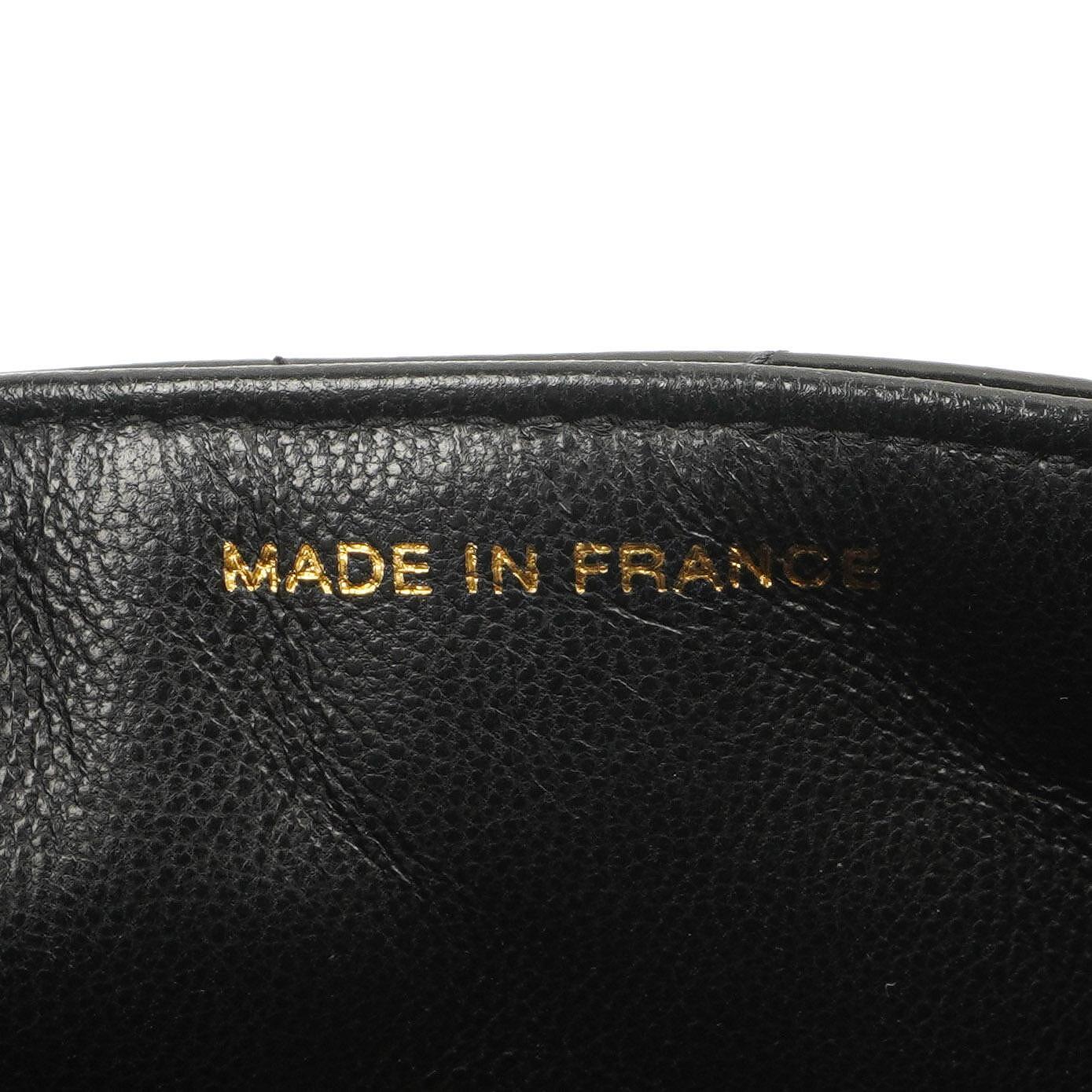 Chanel Ketten-Top-Handle Einzelklappen-Tasche Schwarz gestepptes Lackleder mit 24K goldplattierter Hardware