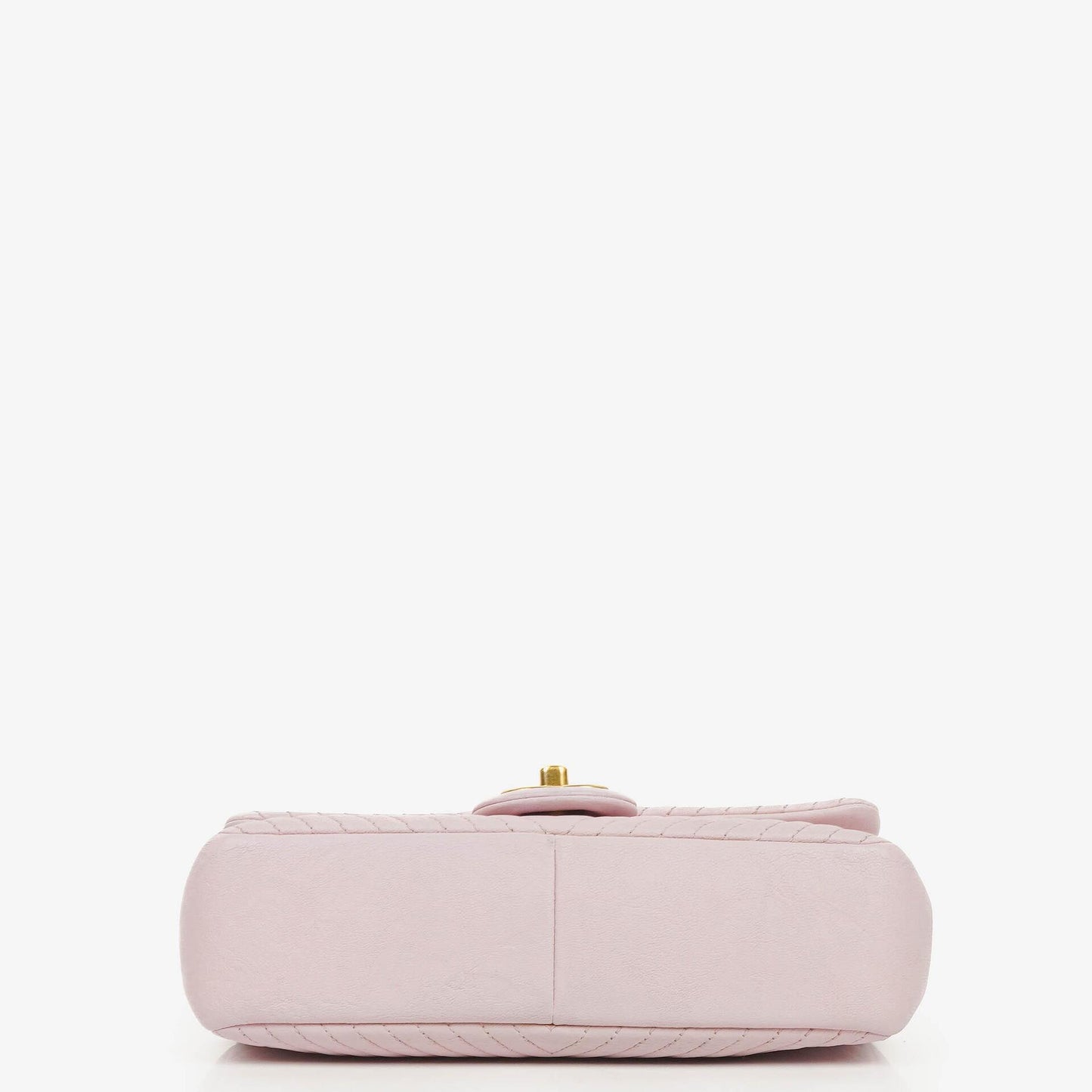 Chanel Small Classic Flap Bag aus Chevron-Leder
