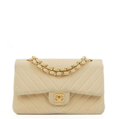 Chanel Chevron Medium Double Flap Tasche aus beigem gestepptem Jersey mit 24K vergoldeter Hardware
