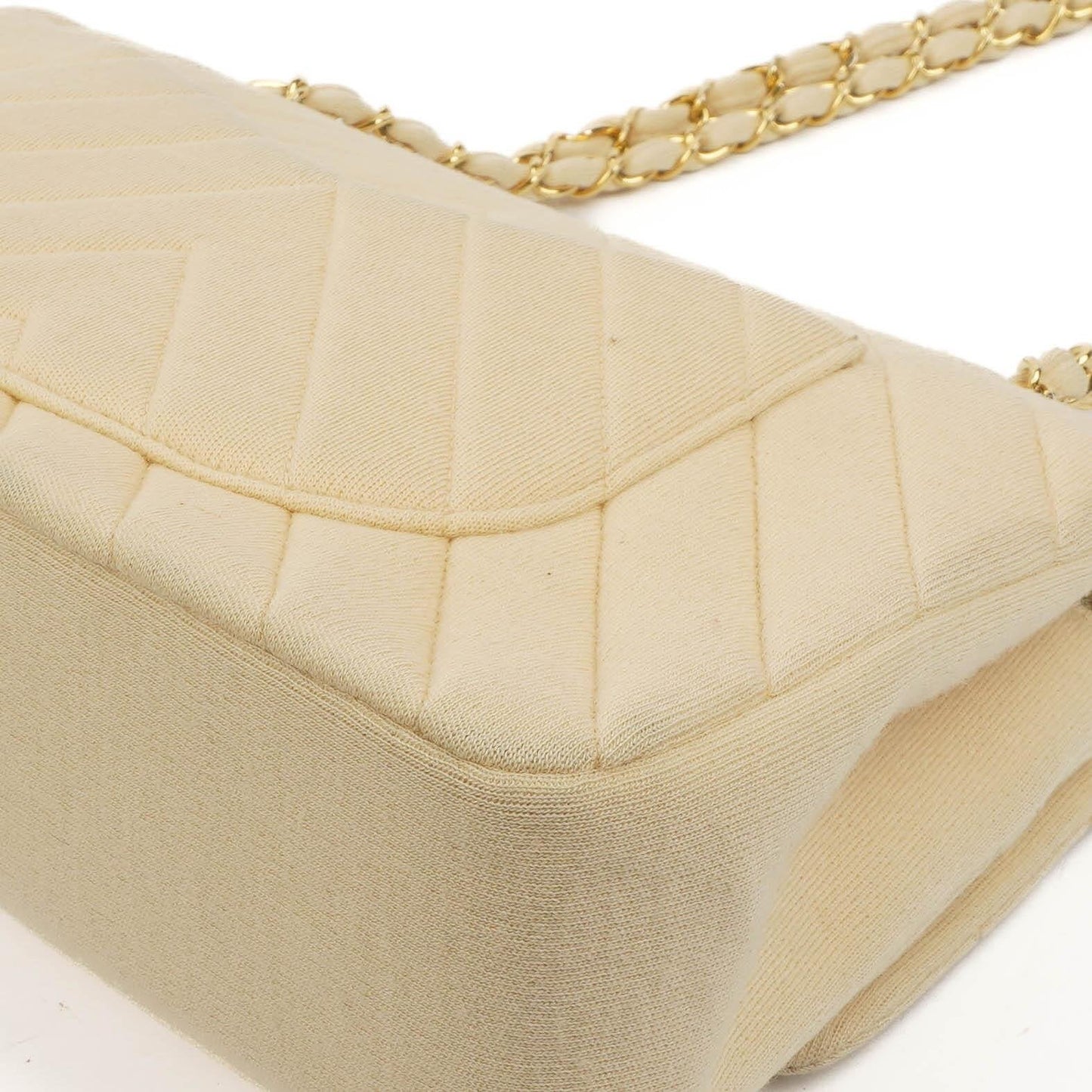 Chanel Chevron Medium Double Flap Tasche aus beigem gestepptem Jersey mit 24K vergoldeter Hardware