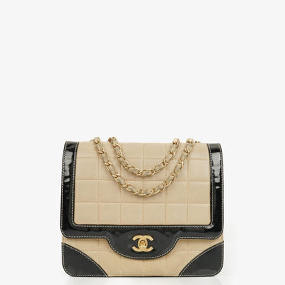 Chanel Chocolate Bar Single Flap Tasche aus Lammleder und Lackleder