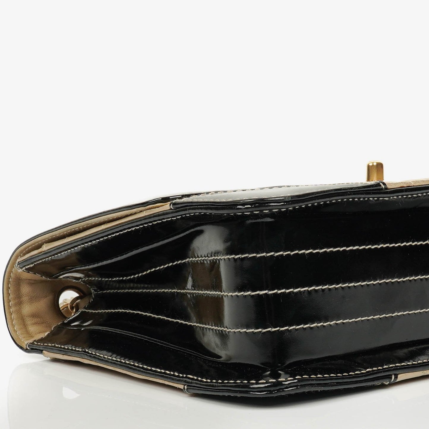 Chanel Chocolate Bar Single Flap Tasche aus Lammleder und Lackleder