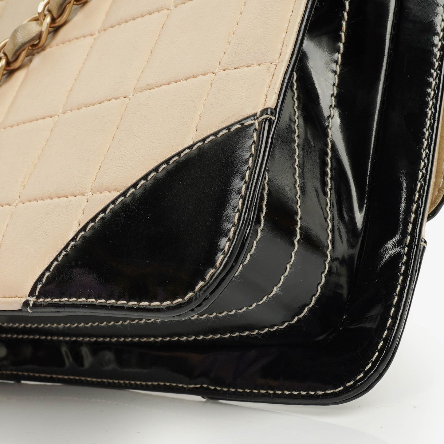 Chanel Chocolate Bar Single Flap Tasche aus Lammleder und Lackleder