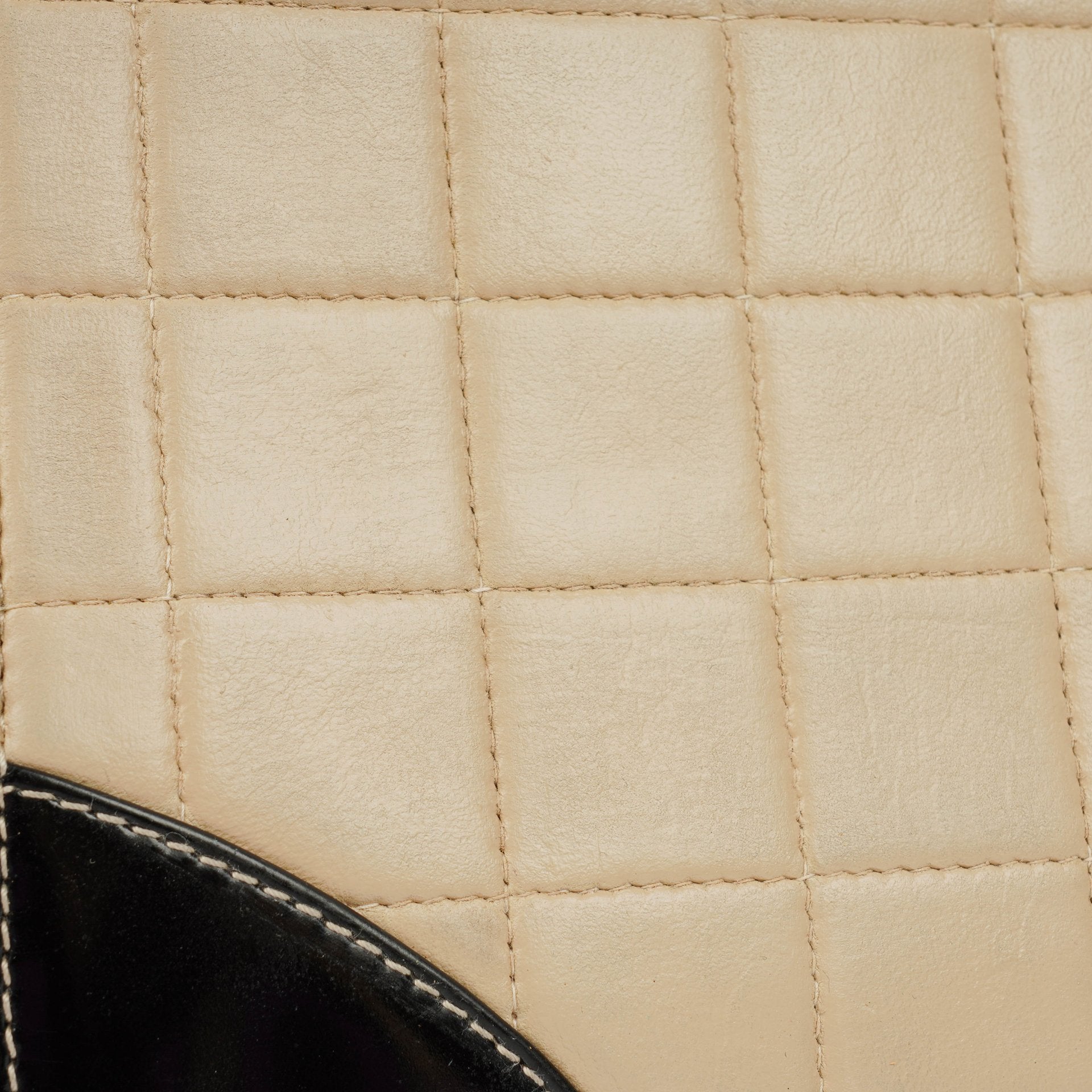 Chanel Chocolate Bar Single Flap Tasche aus Lammleder und Lackleder