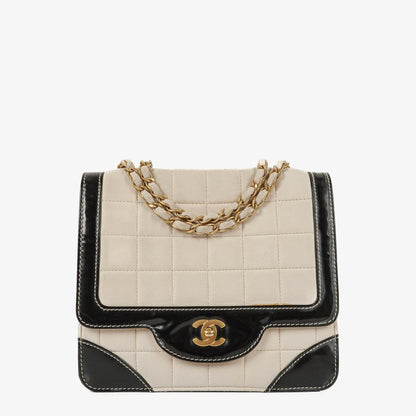 Chanel Chocolate Bar Single Flap Tasche aus Leder und Lackleder