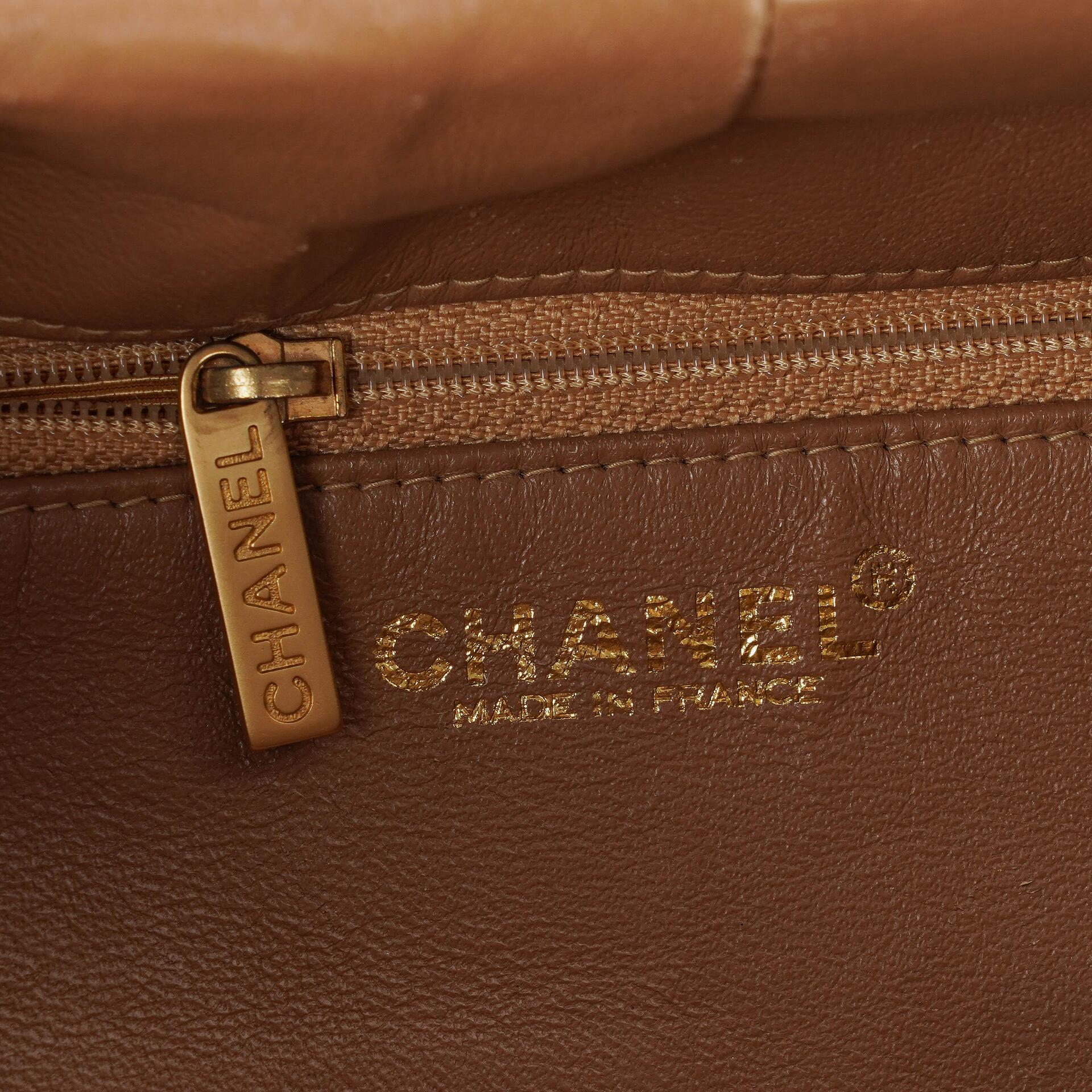 Chanel Chocolate Bar Gelb/Beige Wildleder Top-Handle Flap-Tasche