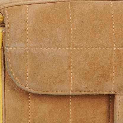 Chanel Chocolate Bar Gelb/Beige Wildleder Top-Handle Flap-Tasche
